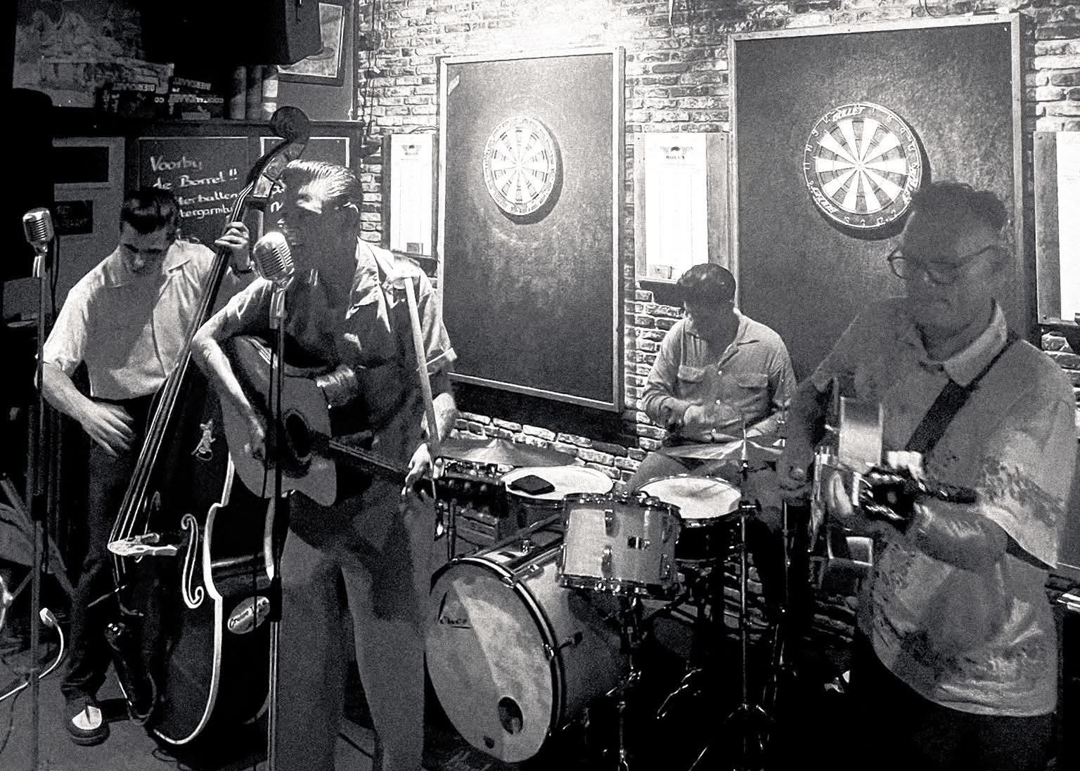 Jumpin' Jiri & The Blue Boys live performance